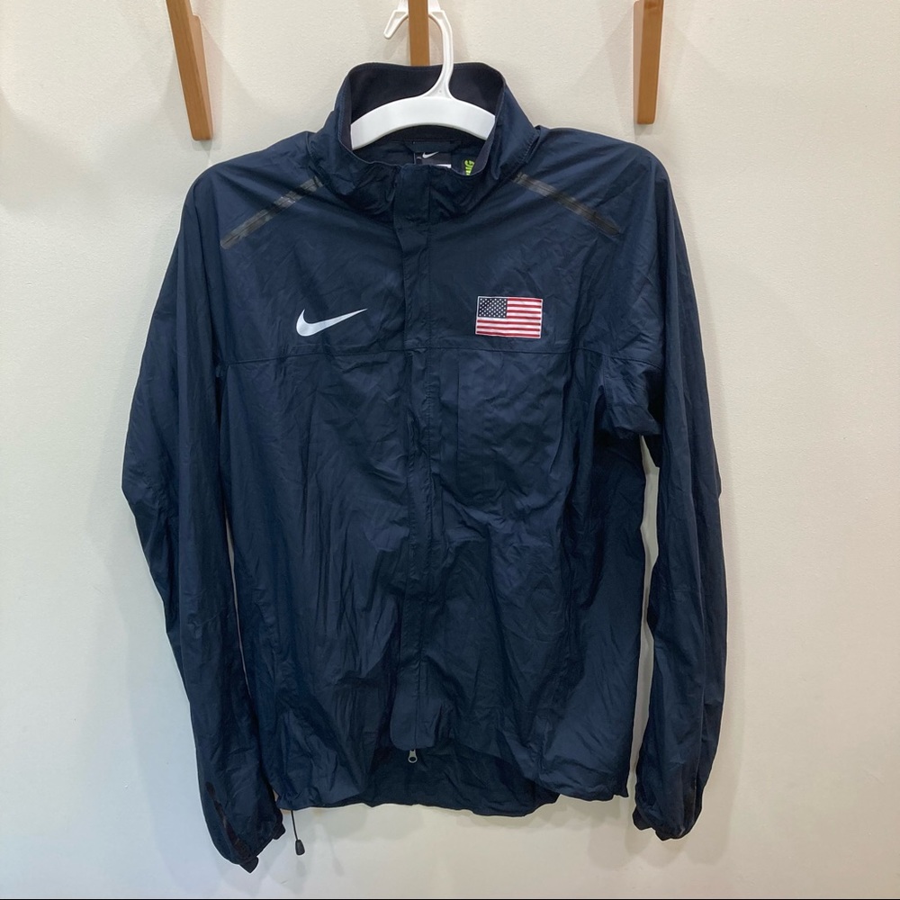 Nike Team USATF Rain Jacket, men’s size medium